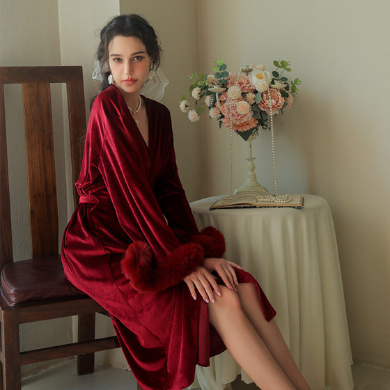 bride morning gown women's long feather nightgown wedding ceremony makeup bridesmaid group kimono South Korea gold velvet