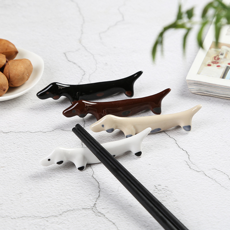 Puppy Ceramic Ornaments Japanese Household Chopsticks Rack Wachshund Dog Chopsticks Holder Chopsticks Pillow Cute Dog Chopsticks Holder Pen Holder