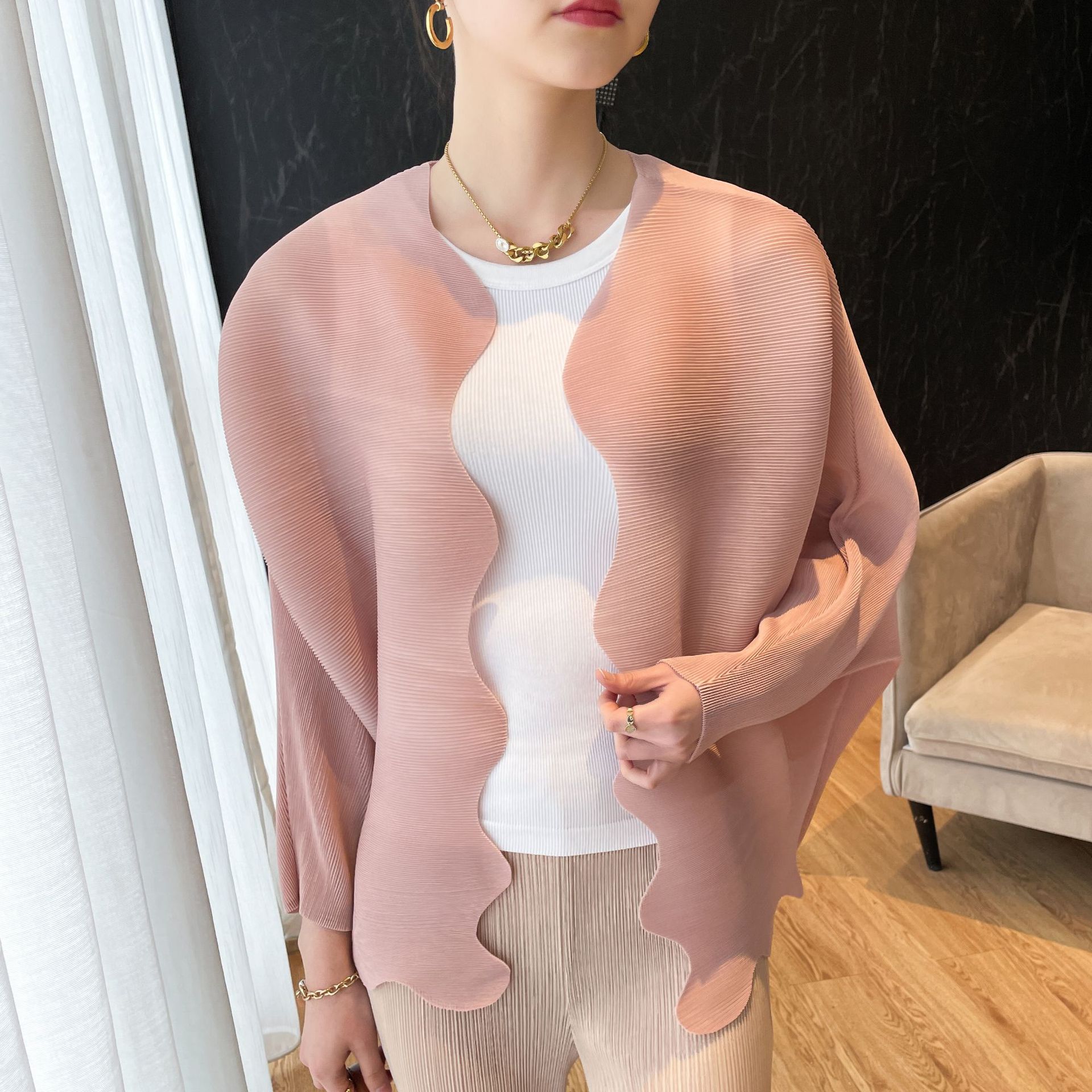 2024 early spring new high-end pleated loose slimming versatile casual batwing sleeve cardigan outer wear