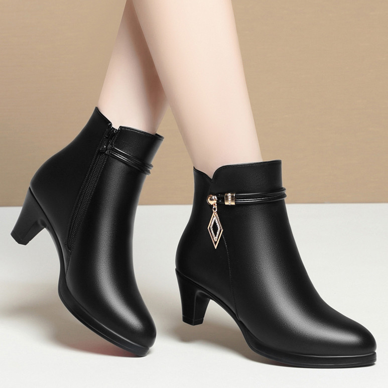 Women's short boots autumn and winter new cotton-padded shoes mid heel boots middle-aged women's leather boots single boots waterproof platform fleece-lined fashion women's boots