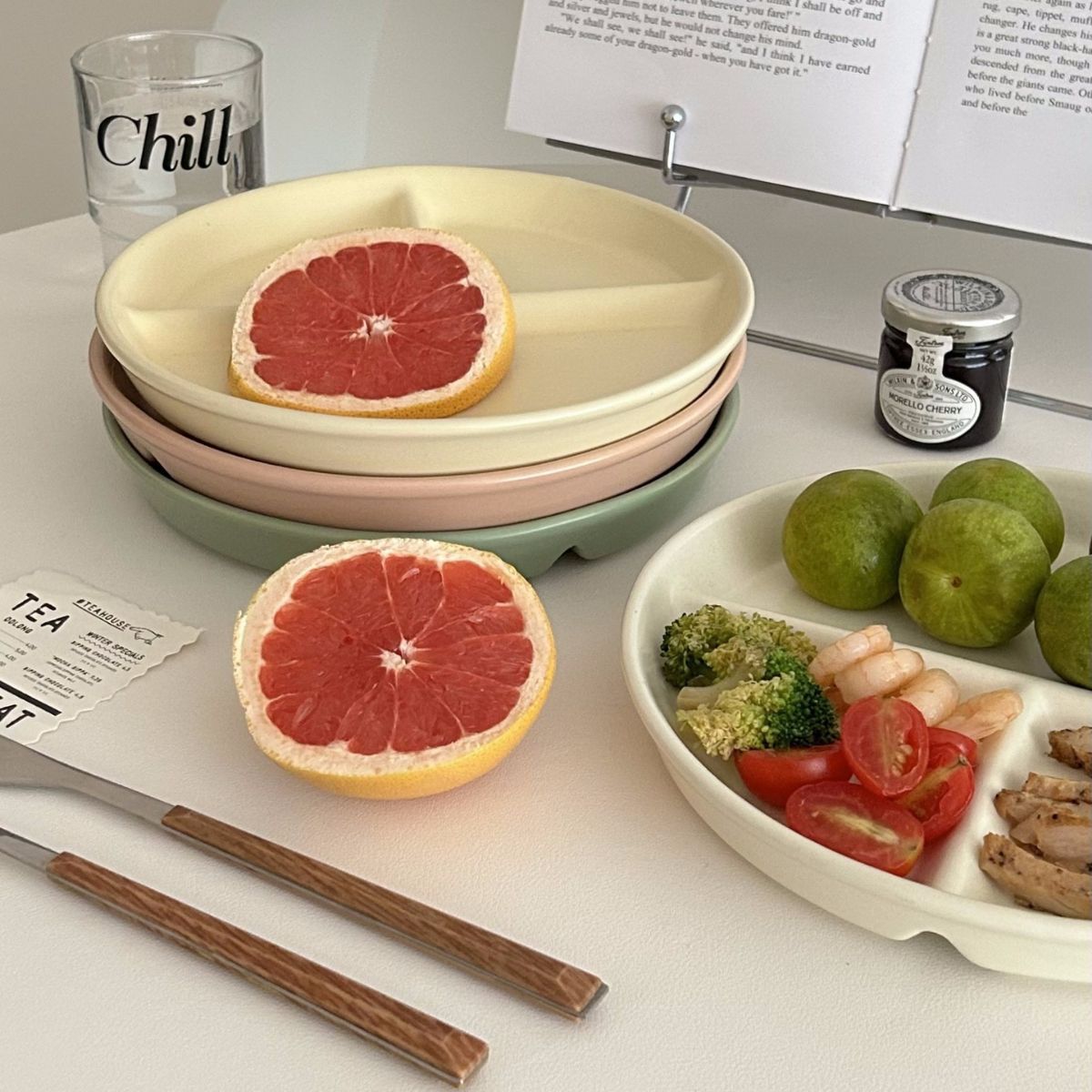 简约分格盘餐盘早餐盘大人儿童陶瓷餐具家用水果定量盘子减肥餐盘
