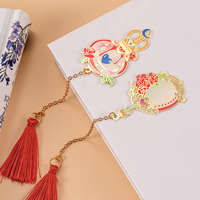 Metal Bookmark Creative mini Flower Series Bookmark Brass Tassel Teachers' Day Gift Graduation Season Wenchuang