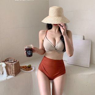 Korean-style 2023 New Swimwear Women's Sexy Triangle Bikini Split High Waist Small Chest Instagram Dongdaemun Swimsuit
