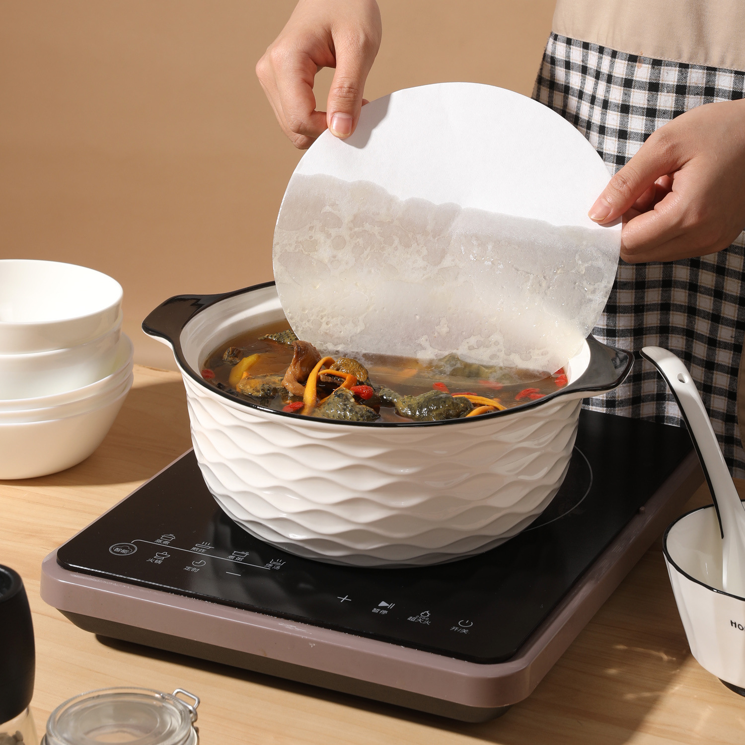 Meiliya oil-absorbing paper kitchen food home soup with high temperature resistant oil filter film paper round to oil department store wholesale