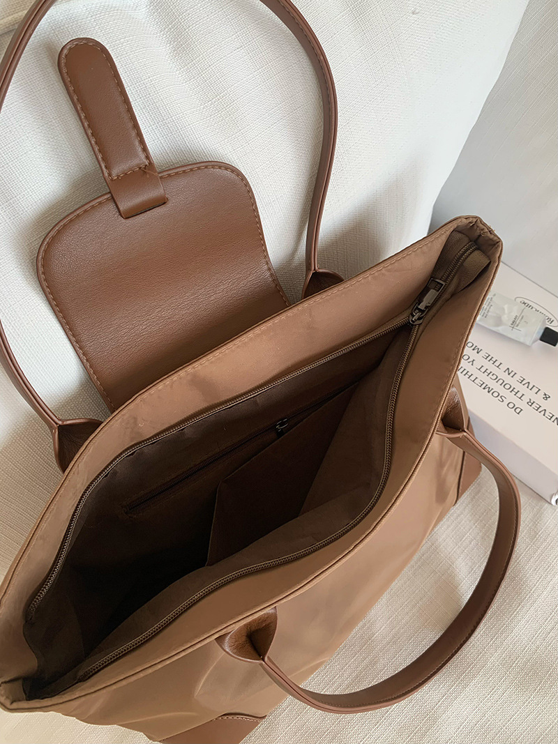 Borsa a tracolla grande da donna 2023, nuova borsa da pendolare, borsa da classe per studenti, borsa tote in tessuto di nylon, tutto abbinato_voghion.com