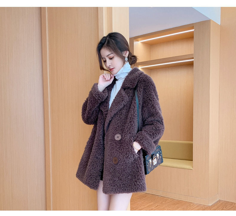 Winter mid-length fleece coat for women 2023 new suit collar lambswool fur integrated granular fleece coat_voghion.com