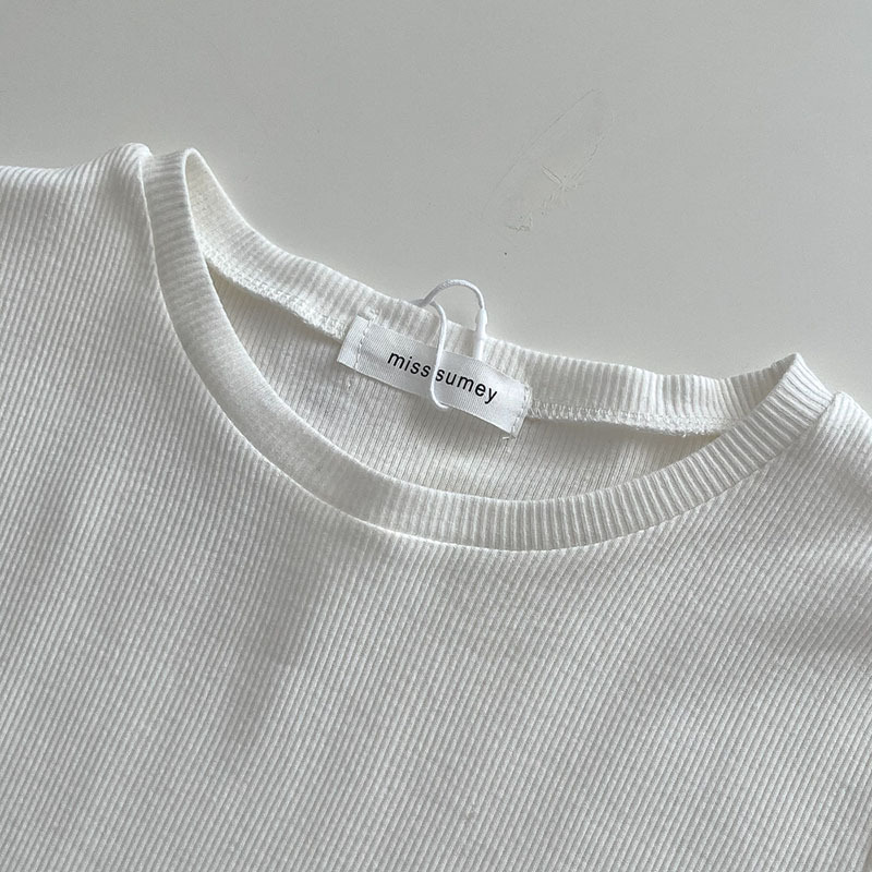 Solid Color Short Sleeve T-Shirt Women's 2023 New Shoulder Slim Unique Short Top Clothes This Year's Popular Matching
