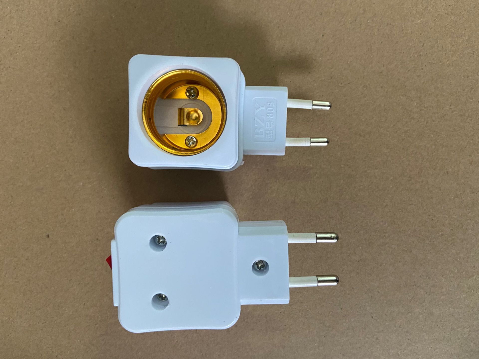 BZY standard words Factory Direct E27 screw lamp cap pipe lamp holder LED bulb conversion European square lamp cap