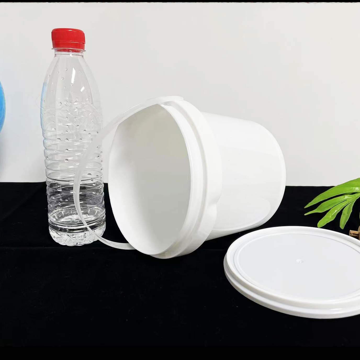 Food Plastic Bucket with Lid Portable Sealed PP Fruit Fishing Milk Tea Roasted Grass Packaging Bucket Printable Packaging Bucket