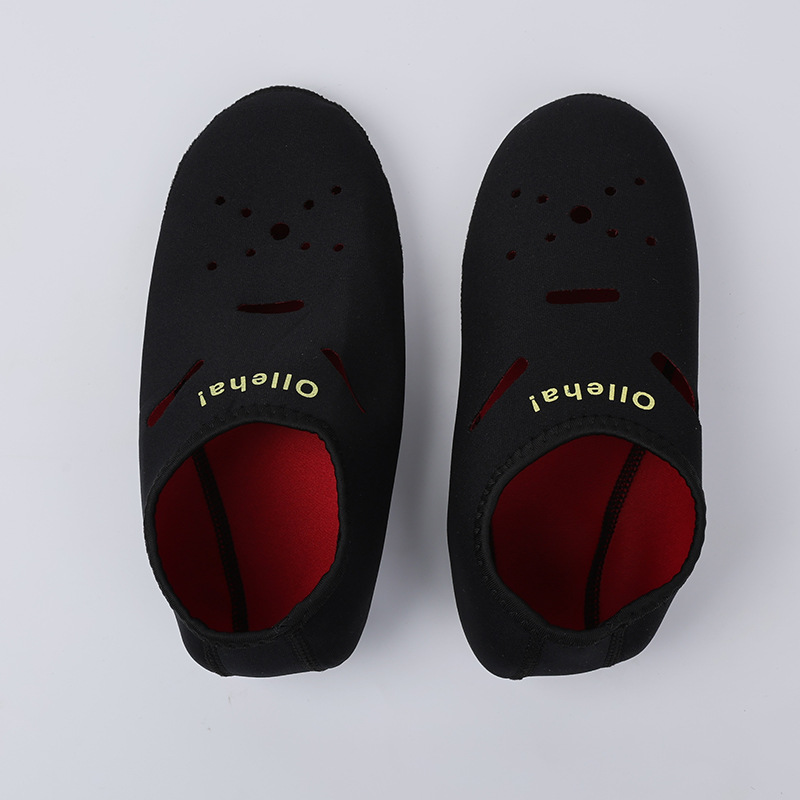 Factory spot hot floor socks diving material hot spring socks autumn and winter foot warm moisturizing home floor socks