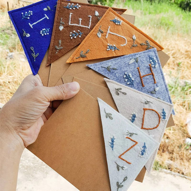 2022 Amazon hot new national style embroidery bookmark personalized handmade embroidery book corner decoration factory direct sales