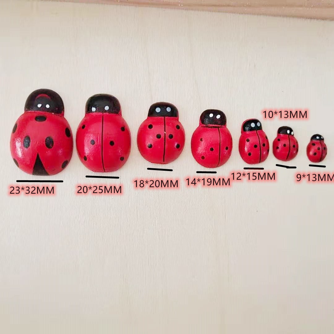 Spot micro landscape ornaments wooden crafts beetle seven stars ladybug DIY accessories creative