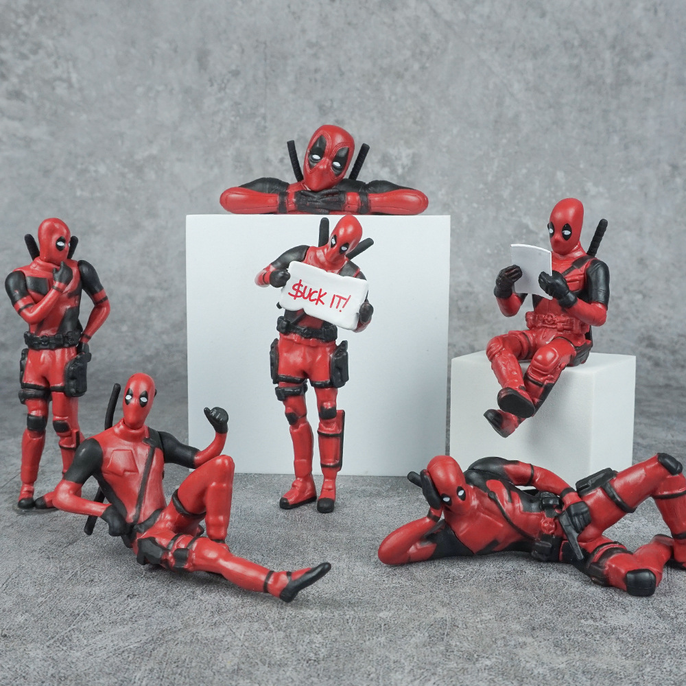 Cross -Bordder Deadpool Model Model Mid Police Liezi Опросы подняли знак, оглядываясь на позу консоли Anime Car Center Tide