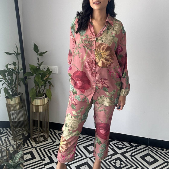 Amazon in stock foreign trade women's suit 2024 New shirt cropped pants fashion floral print two-piece set
