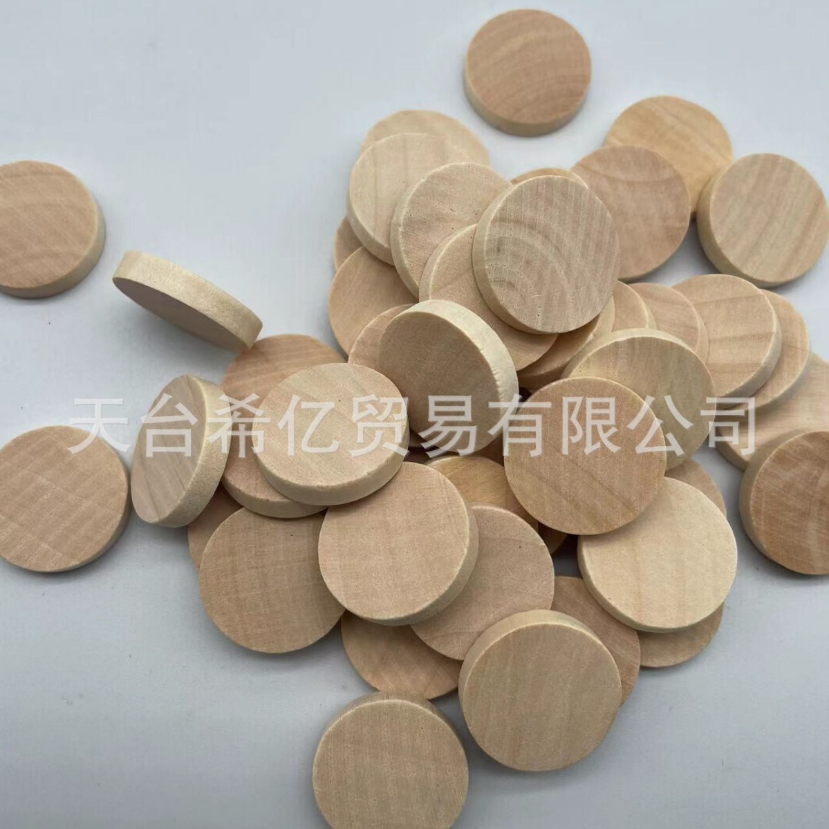 Factory direct 25-50mm solid wood Discs 5mm thick crafts small discs hand-painted round wood accessories 50/bag