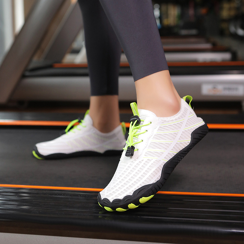 Indoor Fitness Shoes Men's and Women's Rope Skipping Shoes Soft Sole Yoga Creek Tracing Lovers Shoes Outdoor Swimming Shoes