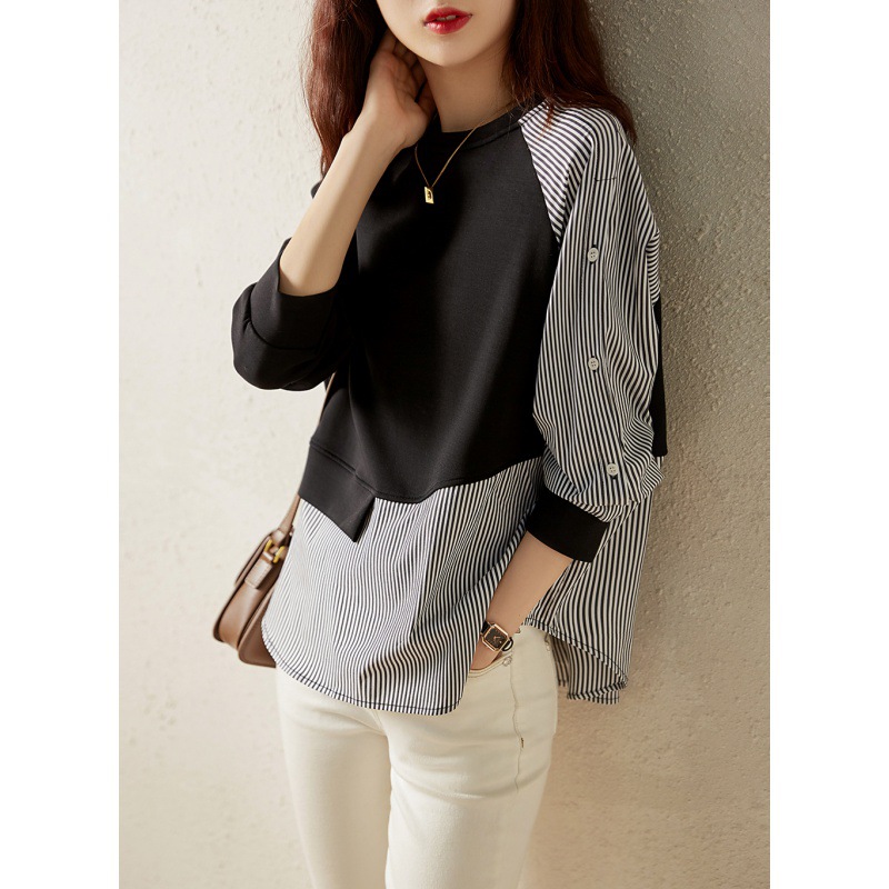 External singles Love reverse age model asymmetric stripe stitching bat profile loose round neck sweater pullover top women