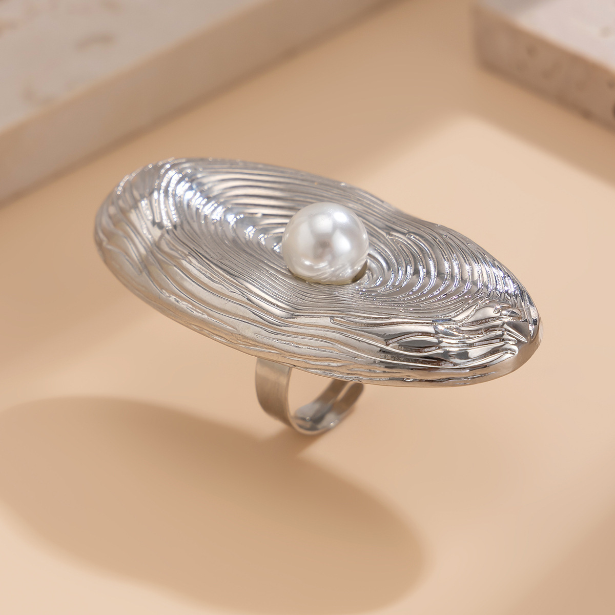 Europa e Stati Uniti transfrontaliero ins esagerato metallo vento piega perla anello personalità dolce fresco linea anello aperto anello_voghion.com