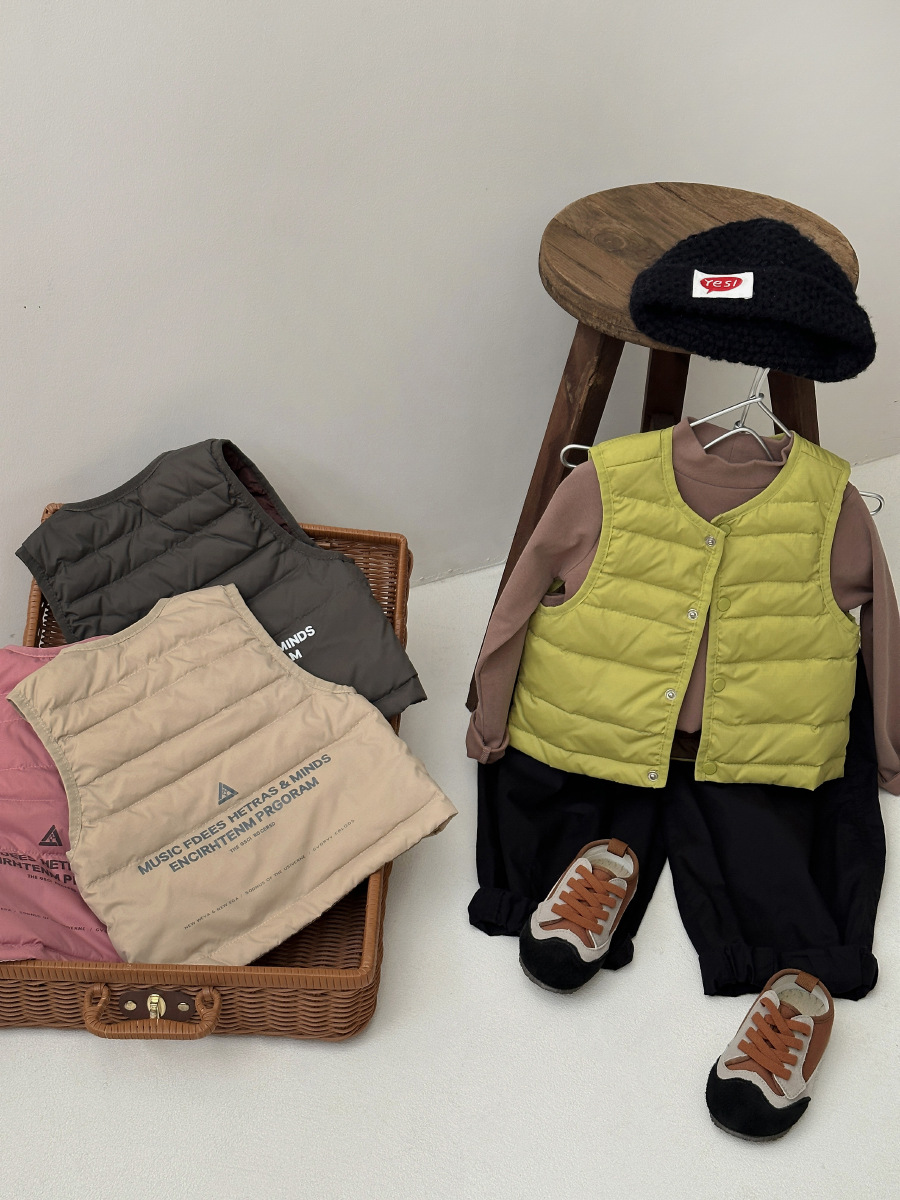 Autumn and Winter new children's down vest white duck down children's clothing baby vest baby casual vest one-piece delivery