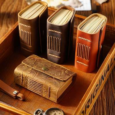 Cross-border portable small cowhide gift notebook diary graffiti retro men's and women's handmade notebook Pocket Book