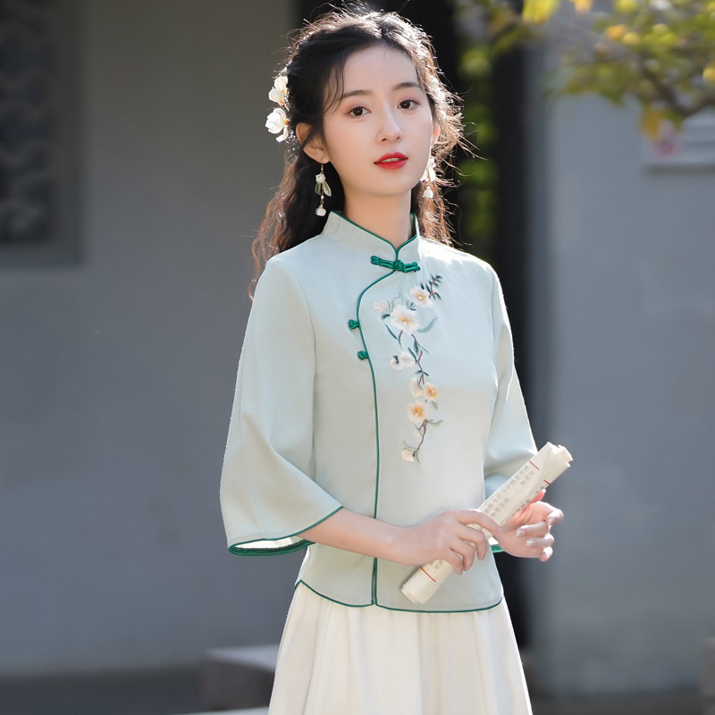 2022 Summer New Ethnic Style Vintage Chinese Style Embroidered Top Slim-fit Buckle All-match Small Fresh Tea Suit for Women