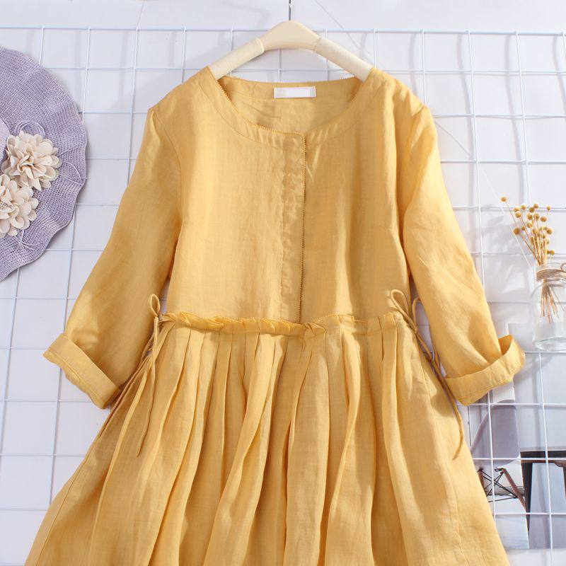 Dress artificial linen artistic 2023 spring and summer round neck pleated drawstring Mori three-quarter sleeve cotton slimming large swing dress