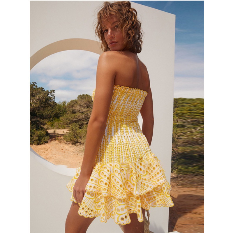 Sexy Chest-wrapped hollow-out embroidered cotton stretch plastic waist ruffled vacation jumpsuit skirt