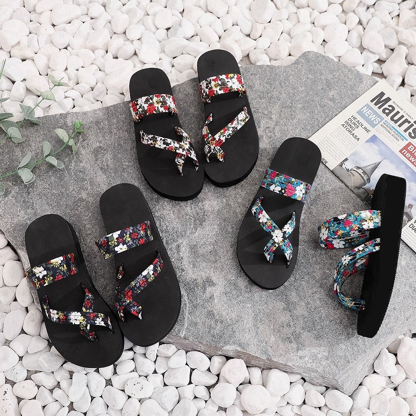 Women's flip-flops summer outdoor slippers Women's Home Korean style student casual fashion all-matching wholesale New