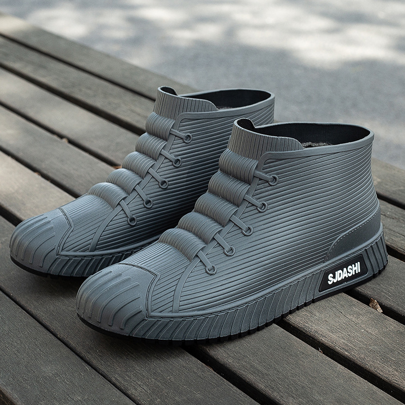 New rain boots men's waterproof shoes outdoor wear fashion student short tube Four Seasons work non-slip rain boots adult rubber shoes