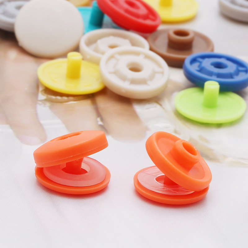 Hand-pressed colorful plastic snap button tool-free resin snap button for baby clothes snap button for children