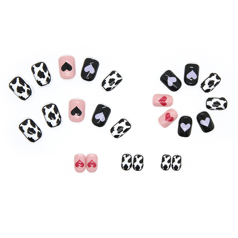 Autumn Cute Dairy Short Wear Armor Multicolor Love Mix and Match Manicure Pieces 24 Finished Products Wholesale