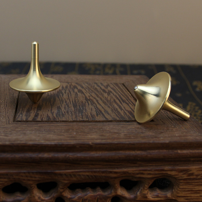 Brass steel ball fingertip gyro Inception space with no resistance whirlwind crafts for all ages to exercise fingers
