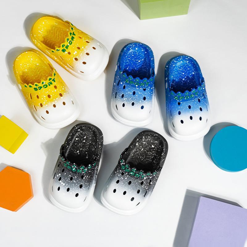 Gradient Hole Shoes New Children's Toe Cartoon Slippers Summer Girls Men's Two-Wearing Children's Sandals Children's Infants
