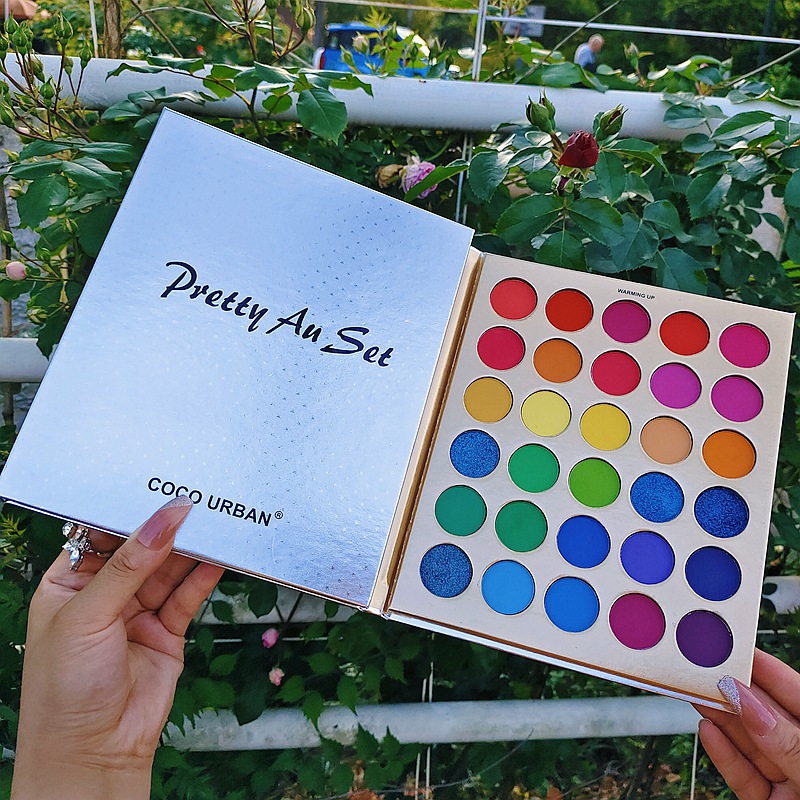 Foreign trade cross-border exclusive 86-color tri-fold multi-color eye shadow plate pearlescent matte glitter sequins European and American eye shadow makeup plate