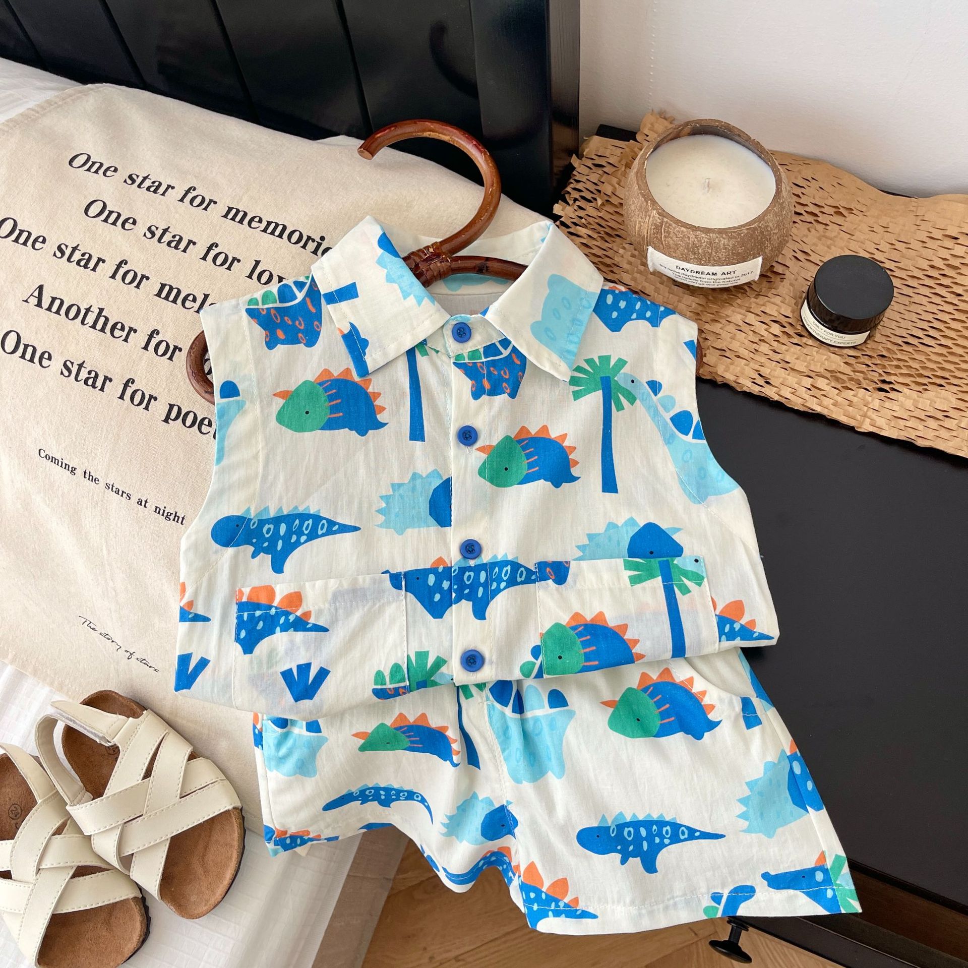 Children's cartoon suit 0-6 years old summer boys Korean sleeveless top dinosaur T-shirt shorts two-piece set BT093