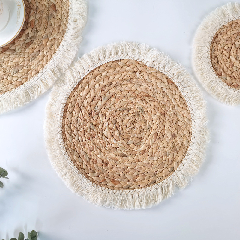 Amazon Round Straw Mat Water Hyacinth Straw Woven Western Restaurant Table Mat Thickened Heat Insulated Tassel Side Coaster