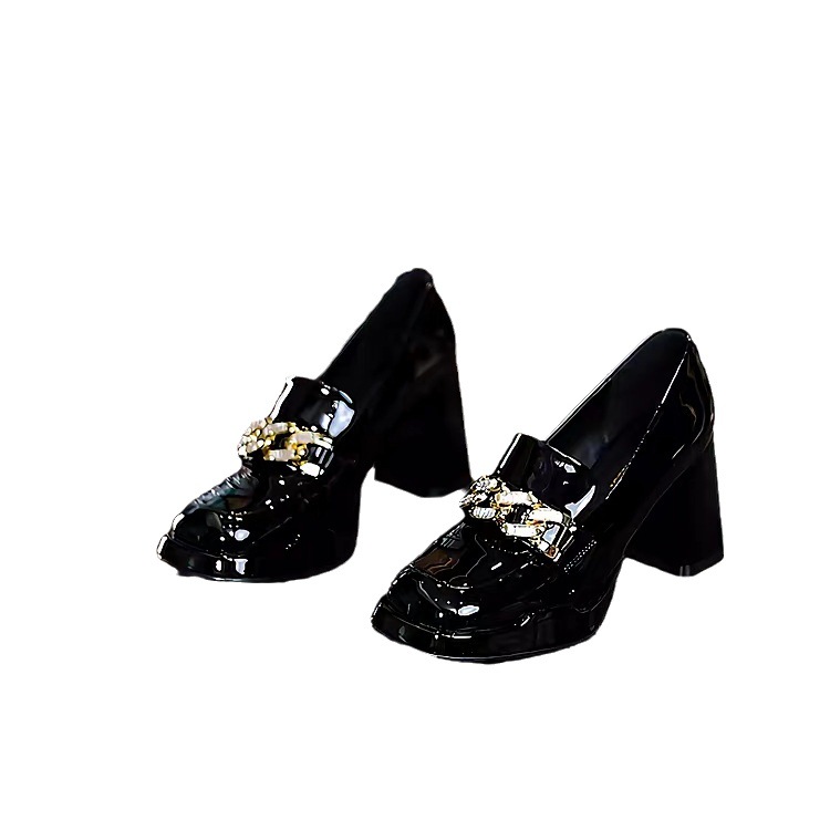 British style round toe leather shoes women's patent leather thick heel deep mouth single-layer shoes 2023 spring and autumn trendy metal buckle high heels
