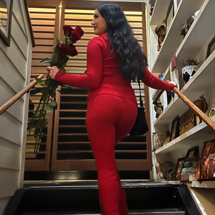 European and American cross-border 2023 new knitted hooded suit women's fashion sexy high waist long sleeve trousers two-piece set