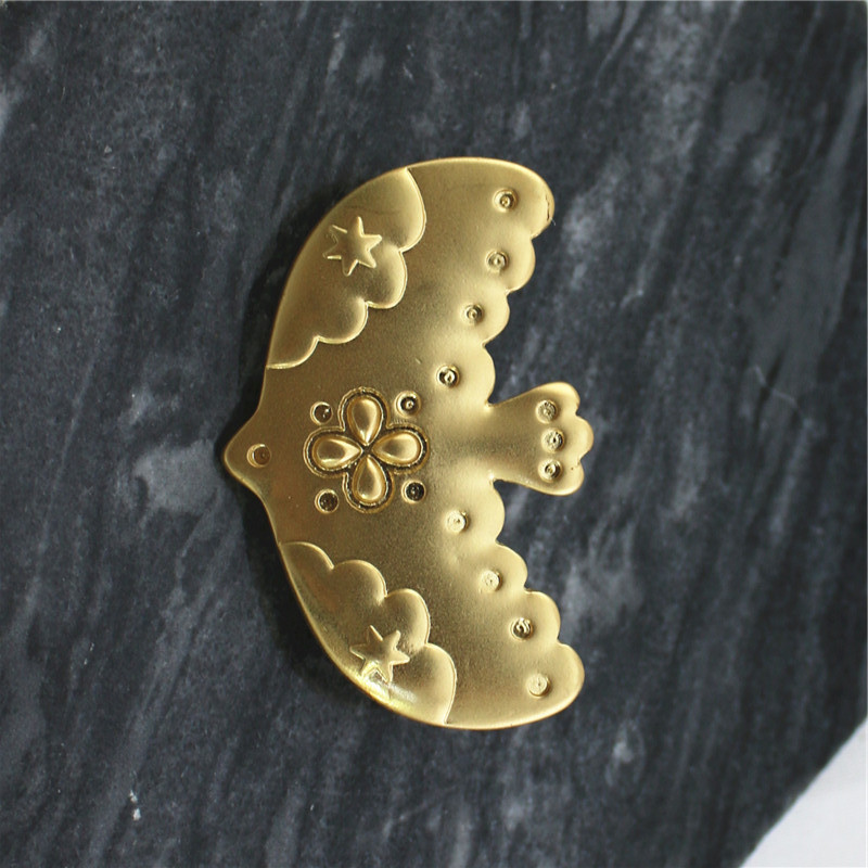 Fashion Simple Bird Butterfly Pony Kawakawa Ming Style Brooch Japanese and Korean Style Clothes Accessories Pin Corsage