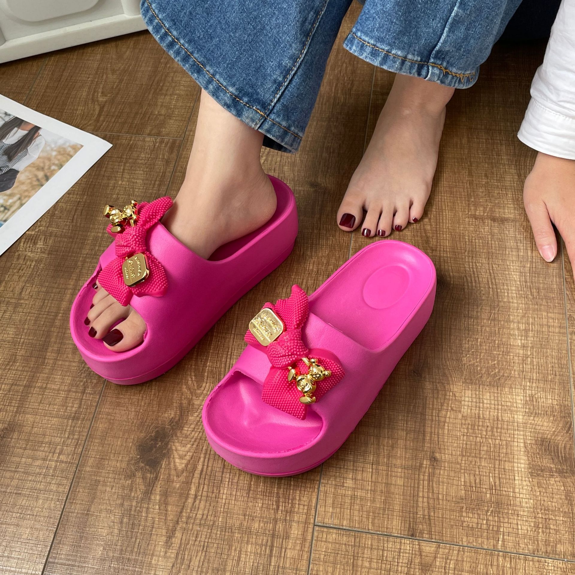 Thailand cross-border EVA slippers women's new butterfly bear thick flat casual beach slippers outside wear spot wholesale