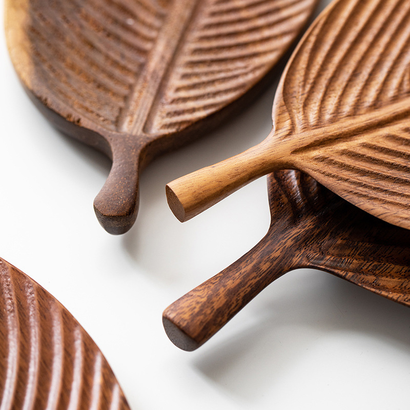 胡桃木の葉のお茶の皿の家庭用の木製のお茶の台の実木の乾いた泡のお茶の皿の湯飲みのトレーの木製|undefined