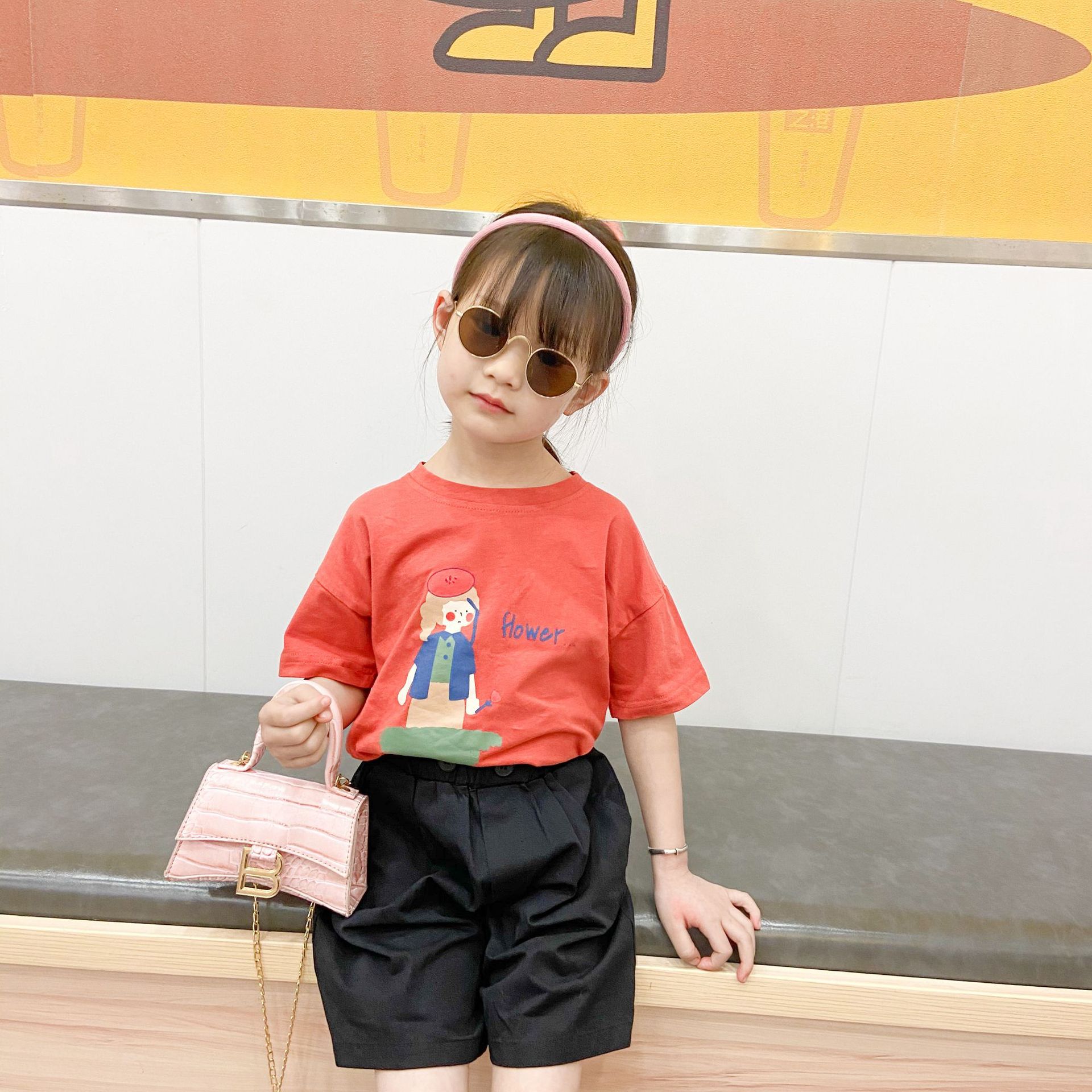 2024 New crocodile pattern girls' handbag children's fashion shoulder bag western style little girl chain messenger bag fashion
