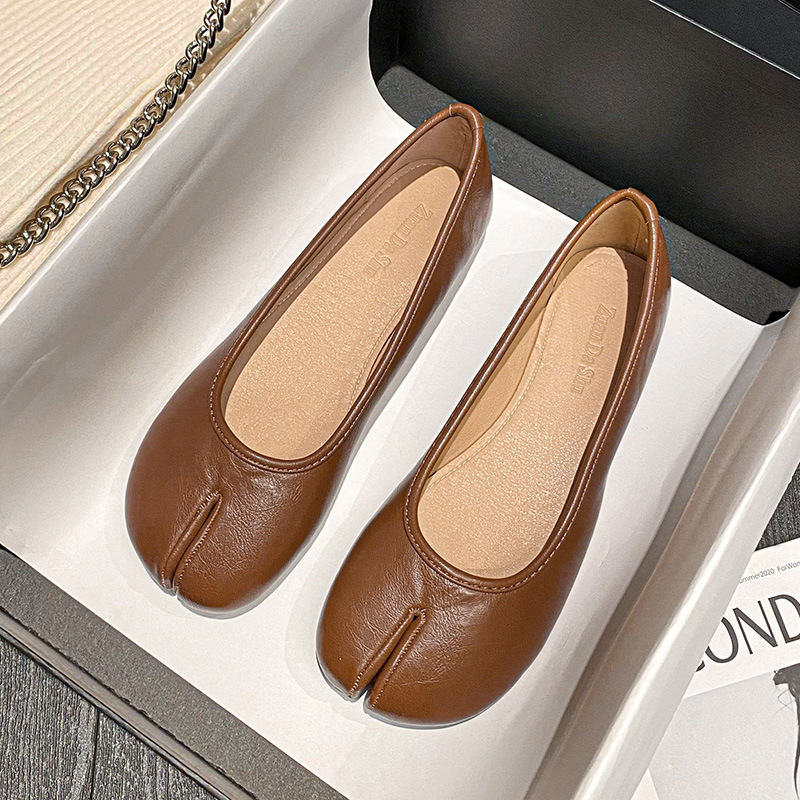 Pig's hoof shoes cowhide toe shoes women's summer flat low-cut single-layer Shoes ballet horseshoe shoes brother AXI same style slip-on