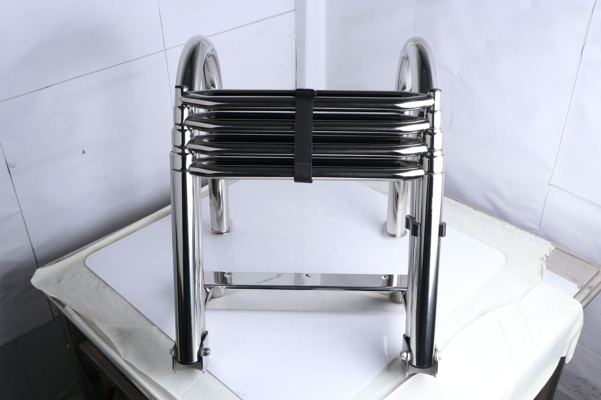 316 Stainless Steel Marine Ladder Speedboat Yacht Hidden Folding Hanging Ladder Handrail Telescopic Ladder Water Ladder