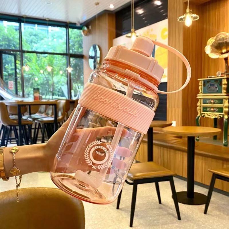 大容量のコップと水筒の屋外の携帯運動の大きいコップのフィットネスはストローのプラスチックのコップを持ってlogoを印刷することができます。|undefined