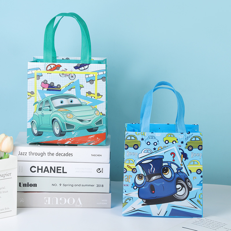 Cross-border New Non-woven Car Baby Hand Gift Tote Bag Children's Gift New Cartoon Waterproof Gift Bag