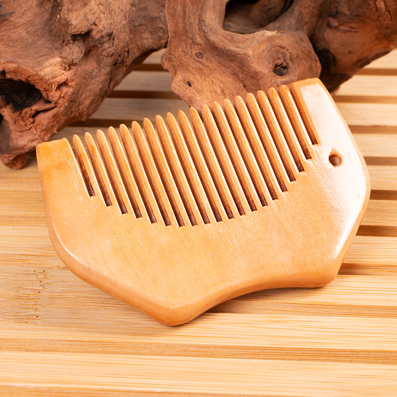 Peach Wood mini portable comb small wooden comb children's comb baby cute kitten comb wholesale