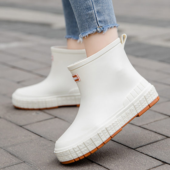 Japanese Style Rain Shoes Women's Fashionable Outer Wear overshoes Lightweight Waterproof Rubber Shoes New Work Non-Slip Adult Short Rain Boots