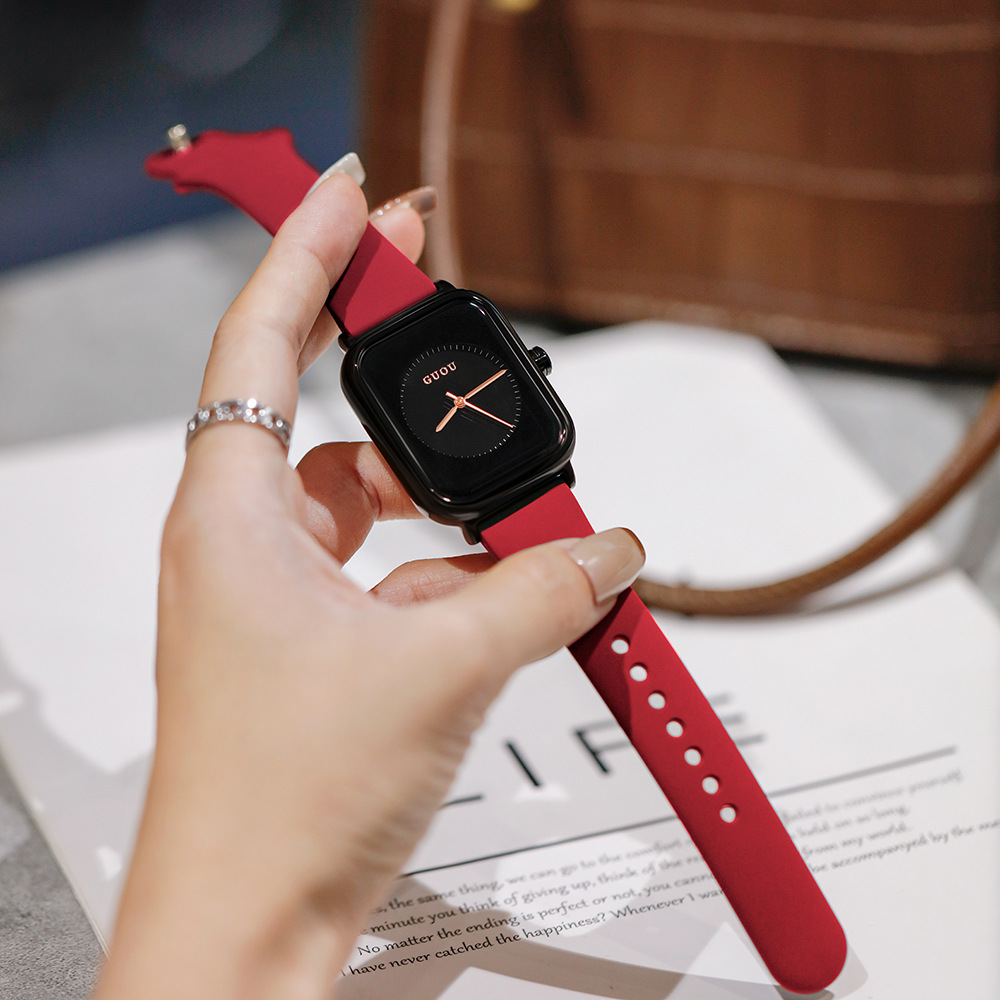 Rose red with black gun frame (silicone tape