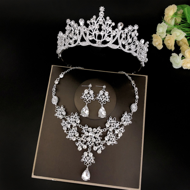 花嫁の王冠のネックレスのイヤリングの3つのセットの組み合わせの大量の現物の走る量の卸売りの価格性能比の組み合わせ|undefined